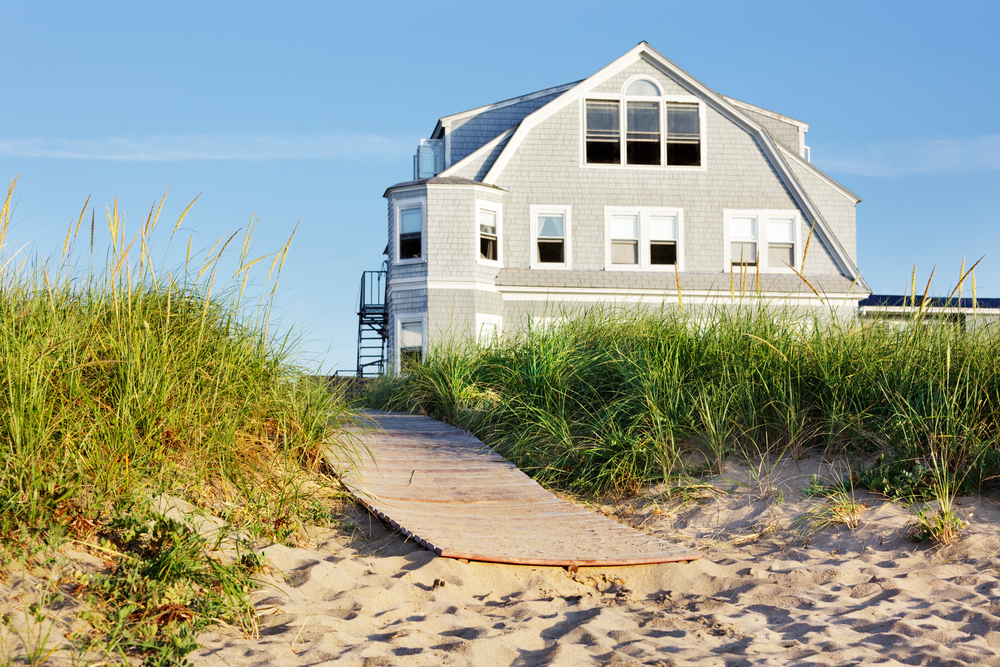 The End of the Season Might Be the Best Time to Book Your Beach House